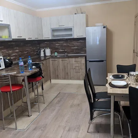 Vanesa - Comfortable Place , Close To Beach! 布尔加斯
